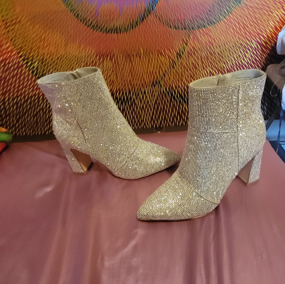 Madden girl by Steve Madden